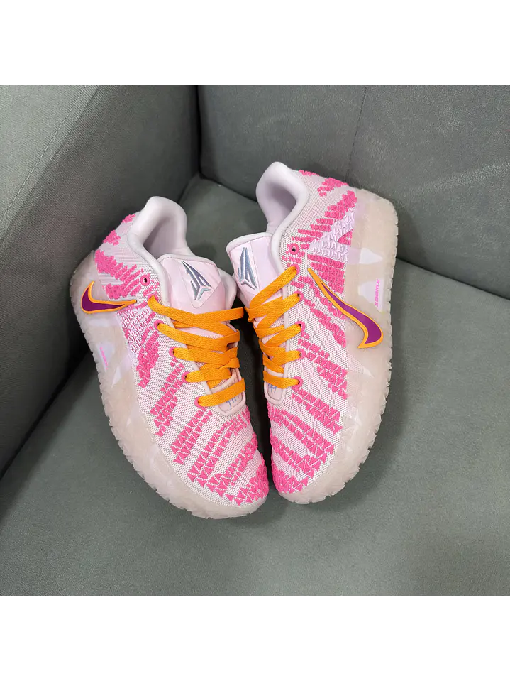 Nike Ja Morant 3 SAN VALENTIN  1