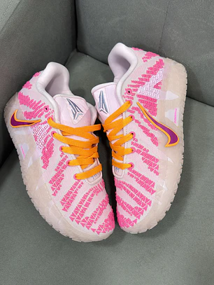 Nike Ja Morant 3 SAN VALENTIN 