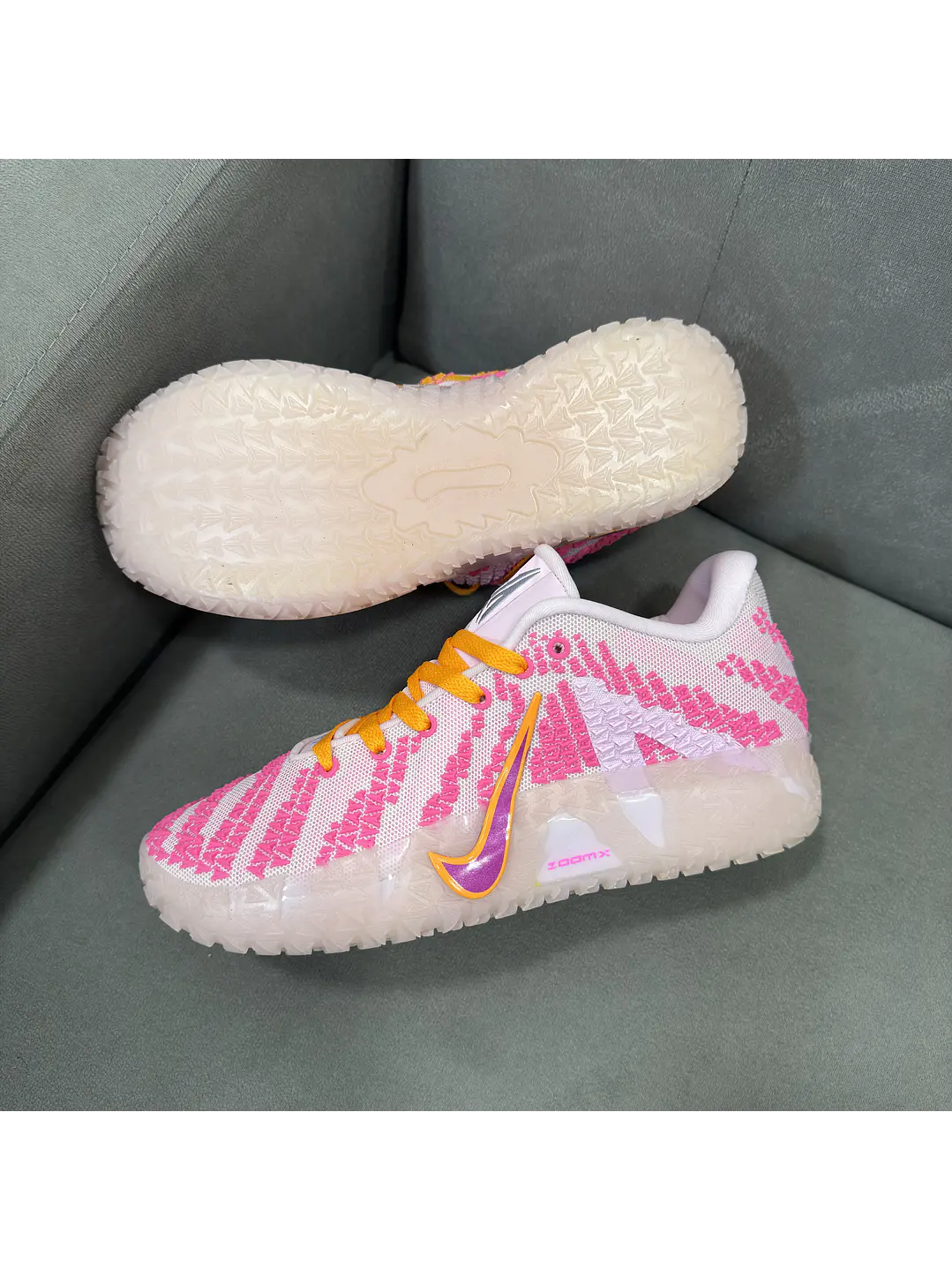 Nike Ja Morant 3 SAN VALENTIN  4