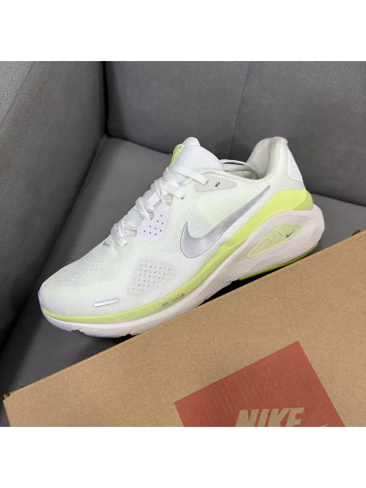 Nike Zoom Structure 26 White Green  1