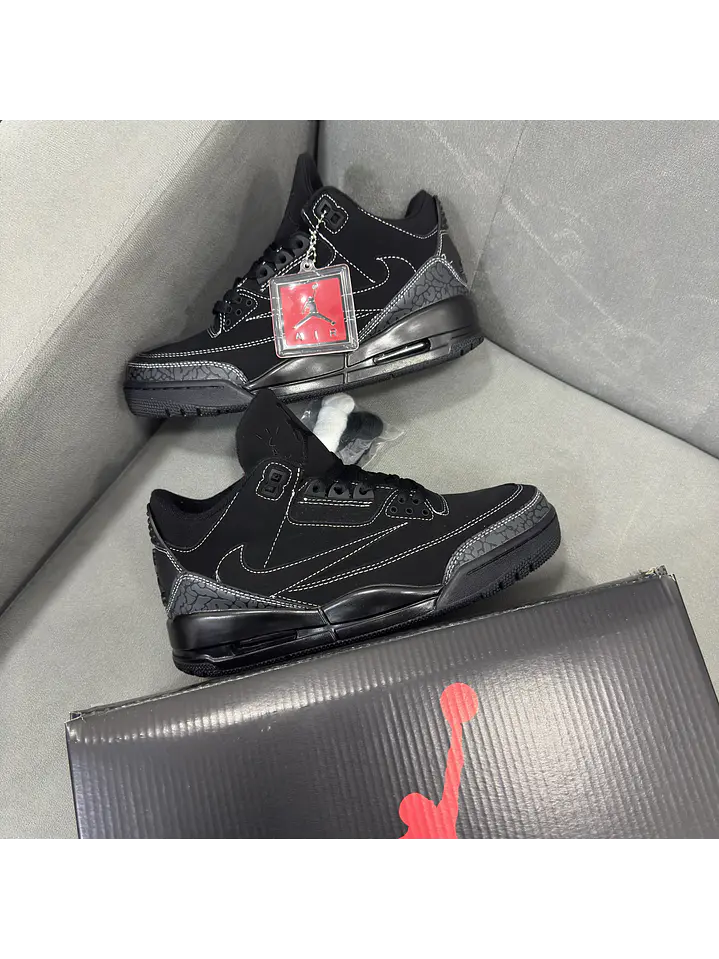 Jordan Retro 3 Travis Scoot Black  1