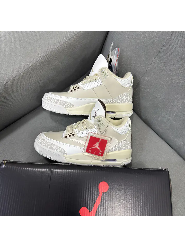 Jordan Retro 3 Travis Scott Beige  2