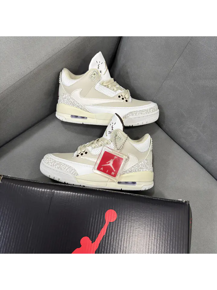 Jordan Retro 3 Travis Scott Beige  1