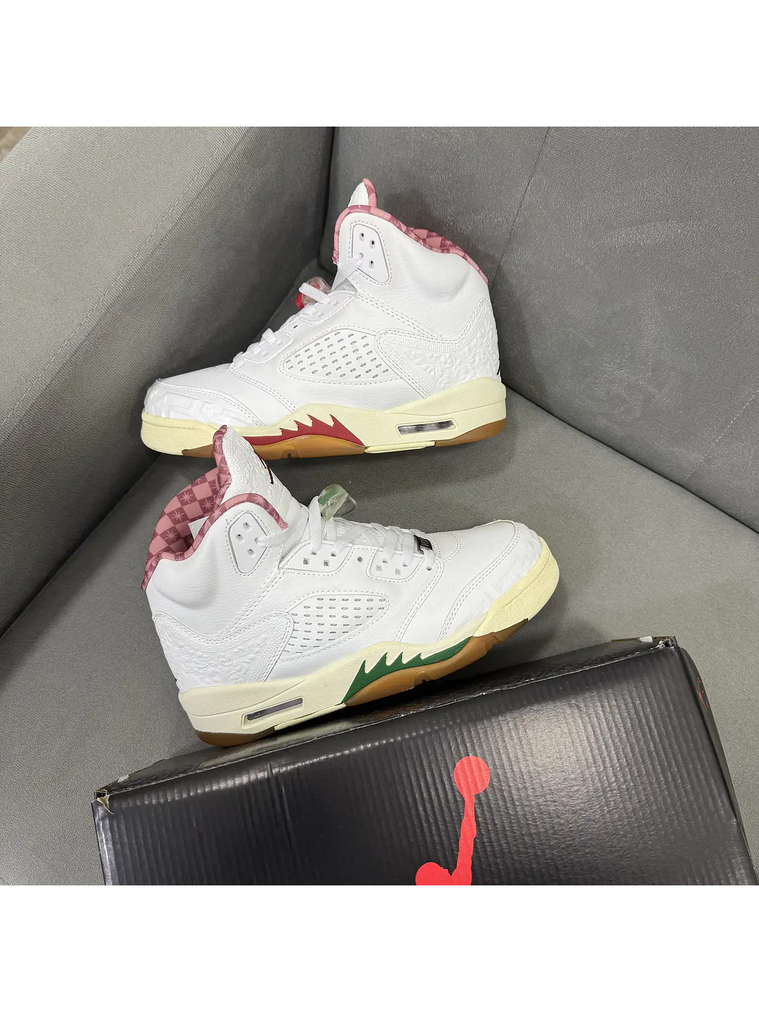 Jordan Air Retro 5 El Grito  1