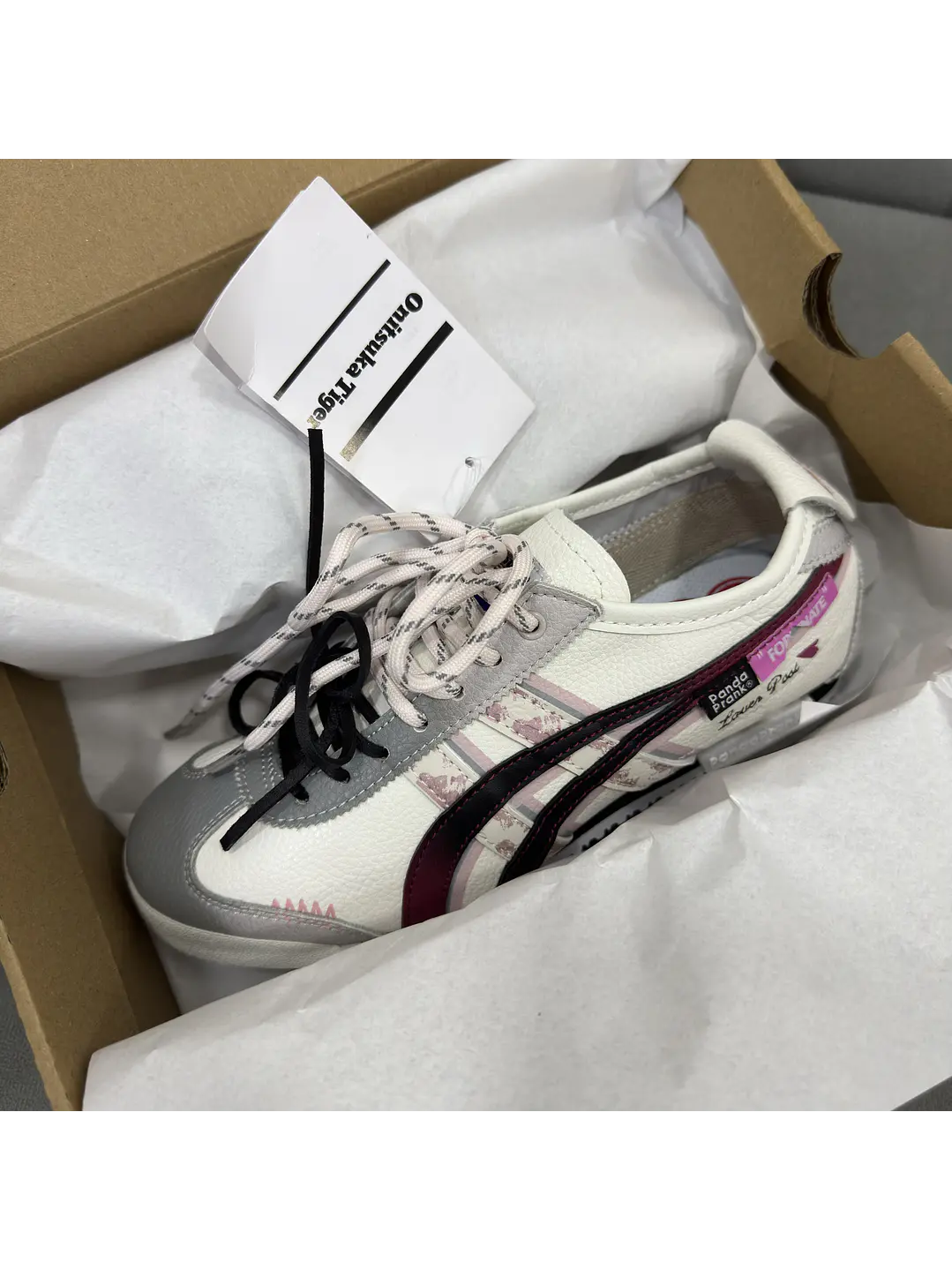 Onitsuka Tiger México 66 Panda Prank 3