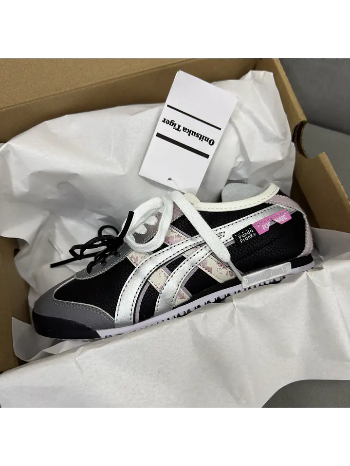 Onitsuka Tiger México 66 Panda Prank Black 1
