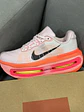 Nike Vomero Premium Pink  - Miniatura 1