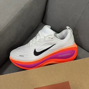Nike Vomero Plus White Neón