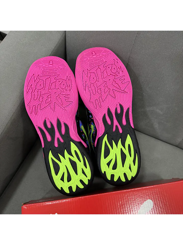 Puma Lamelo Ball 0.4 Love  3