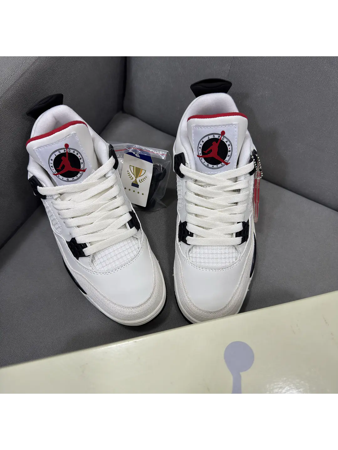 Jordan Retro 4 Flight Club  5