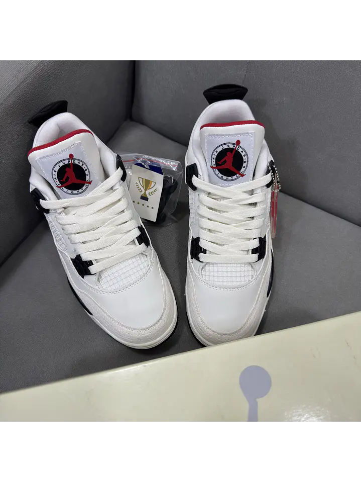 Jordan Retro 4 Flight Club  5