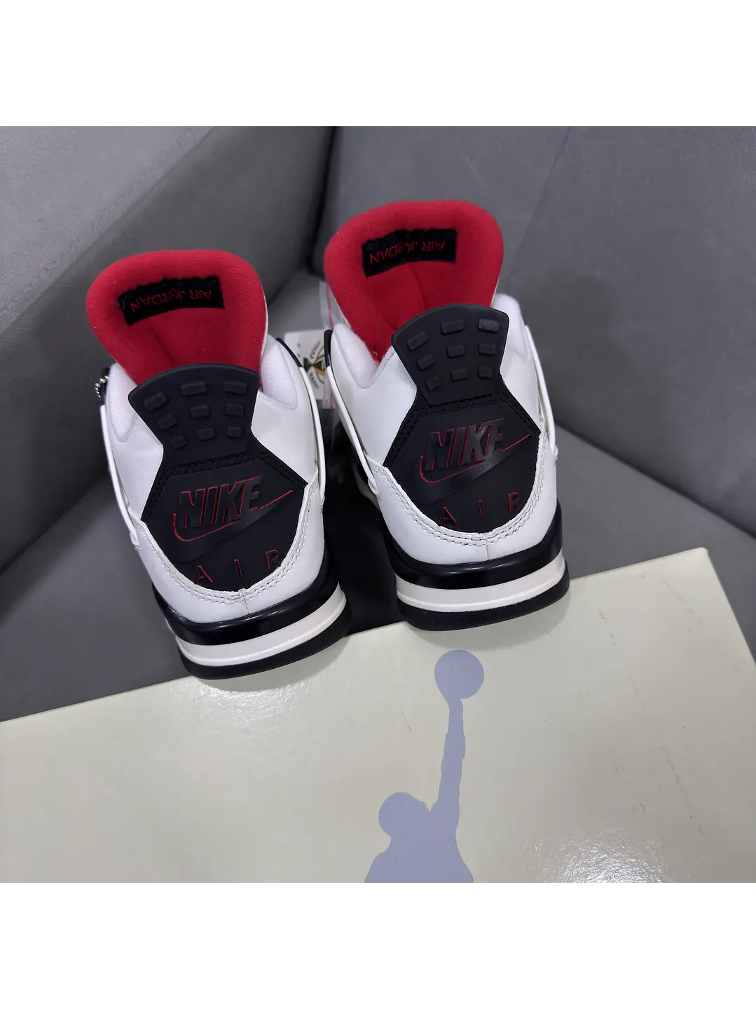Jordan Retro 4 Flight Club  4