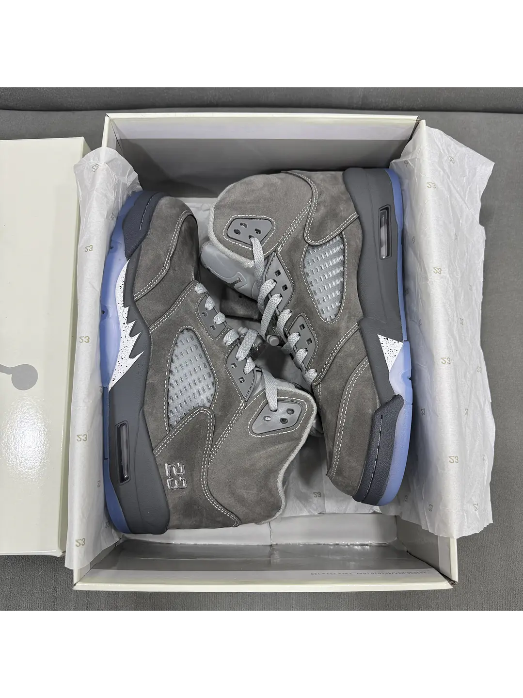 Jordan Retro 5 Wolf Grey  1