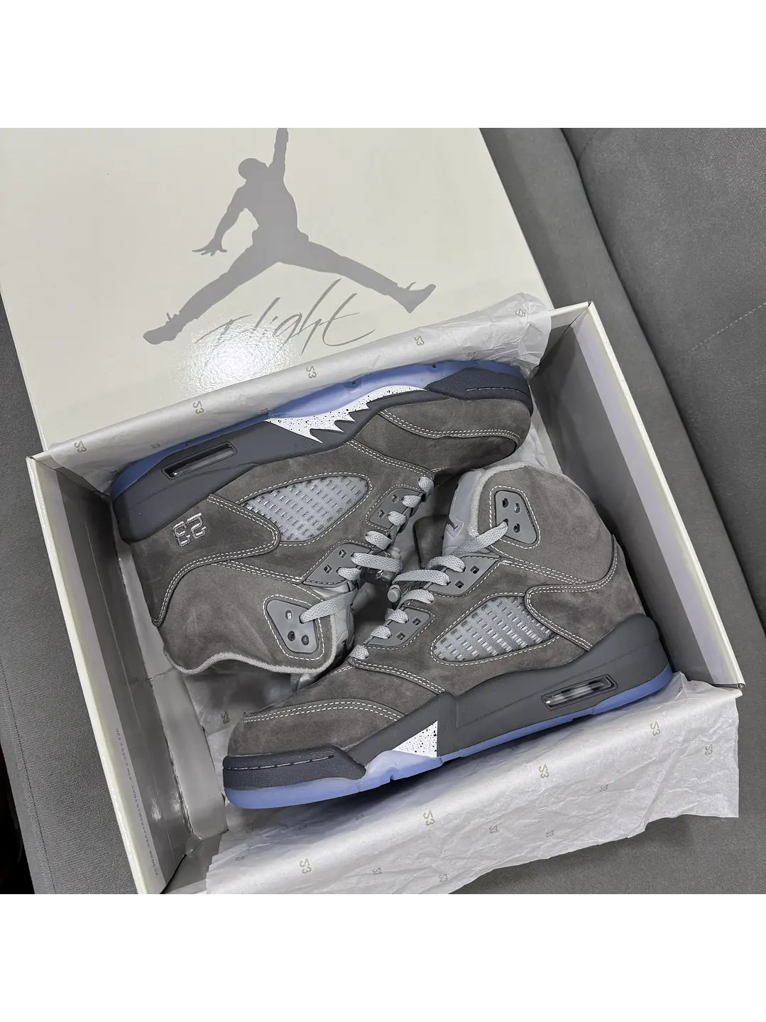 Jordan Retro 5 Wolf Grey  2