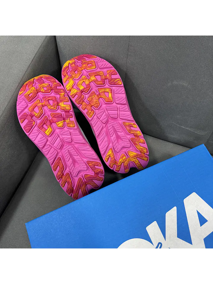 Hoka Kawana Pink White  4