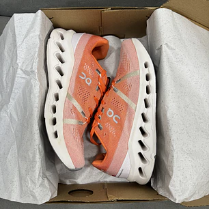 On Cloudsurfer Orange 