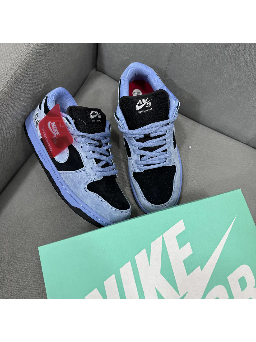 Nike Sb Dunk Low Supreme Blue  4