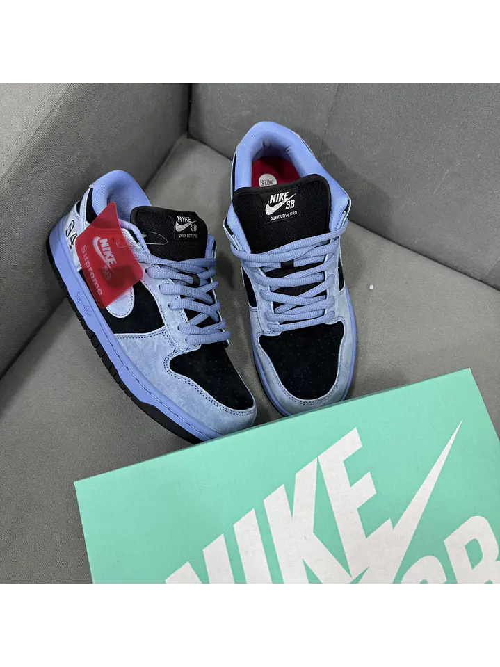 Nike Sb Dunk Low Supreme Blue  4
