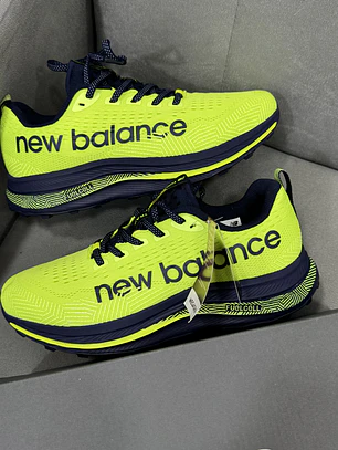 New Balance Supercomp V1 Trail 