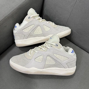 Adidas BADBO 1.0 Resilience 