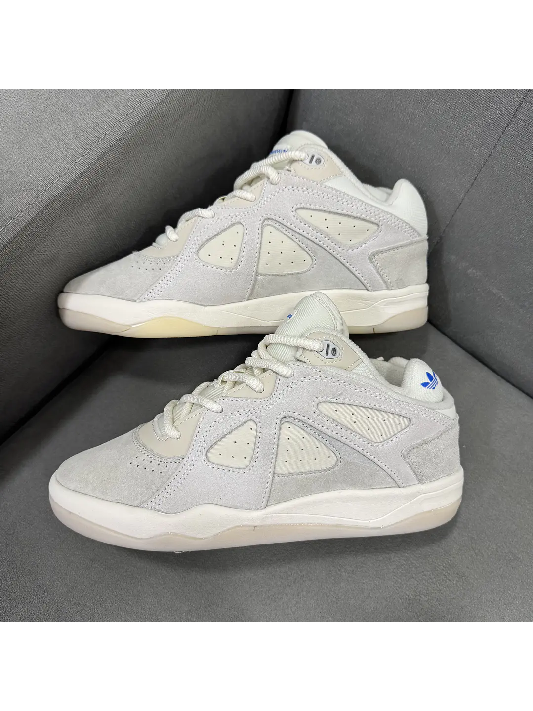 Adidas BADBO 1.0 Resilience  4