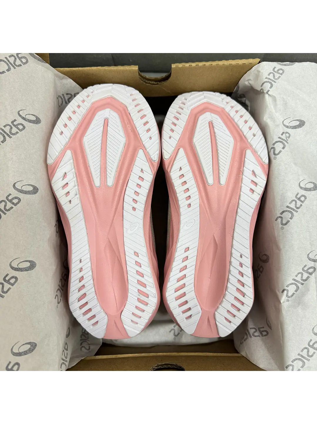 Asics Novablast 5 Pink  3