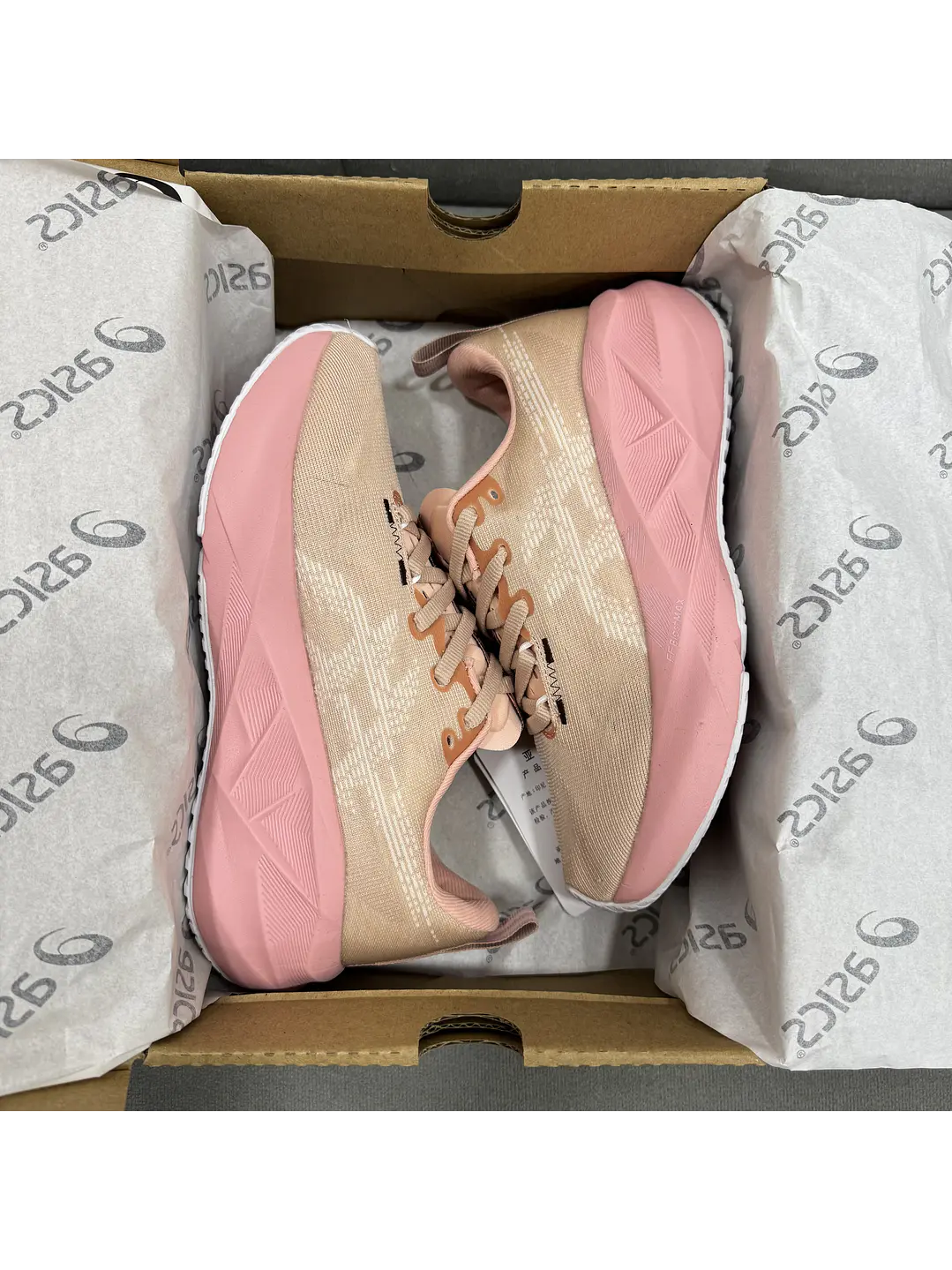 Asics Novablast 5 Pink  1