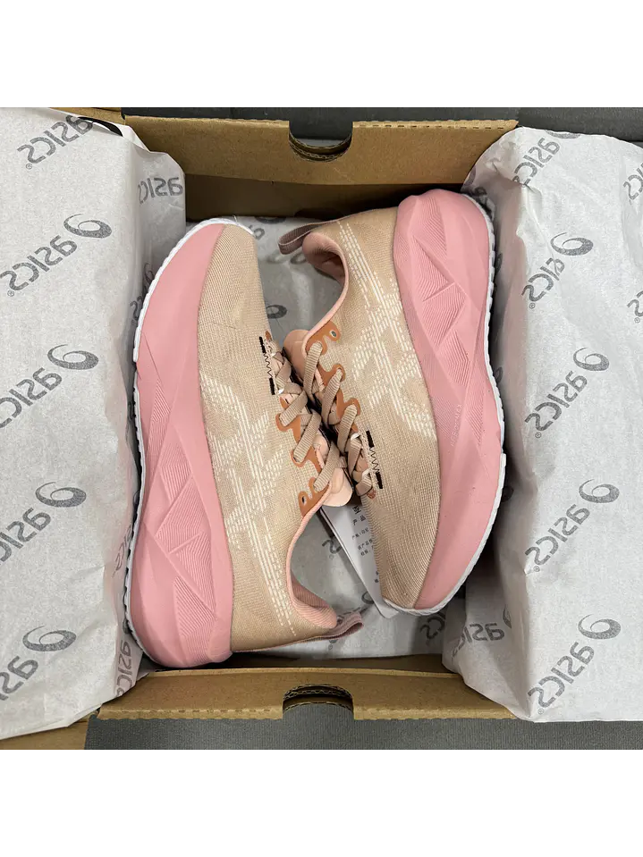 Asics Novablast 5 Pink  1