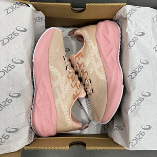 Asics Novablast 5 Pink 