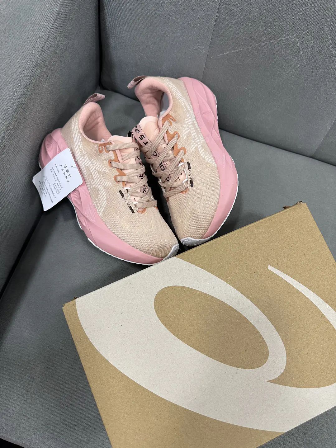 Asics Novablast 5 Pink  2