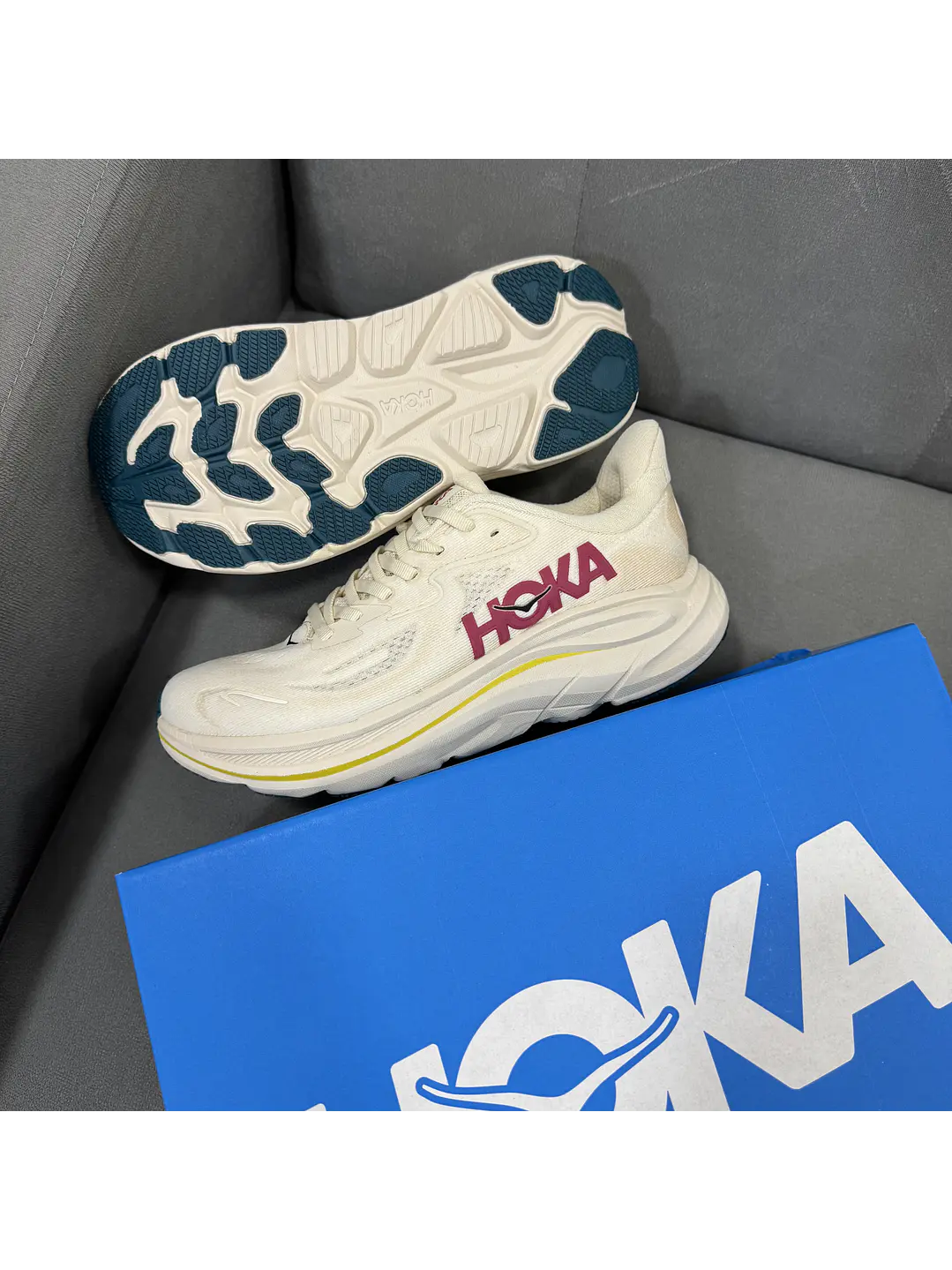 Hoka Clifton 10 Beige  4