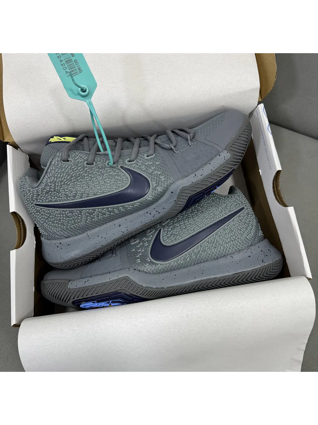 Nike Kyrie Irving 3 Cool Grey 2