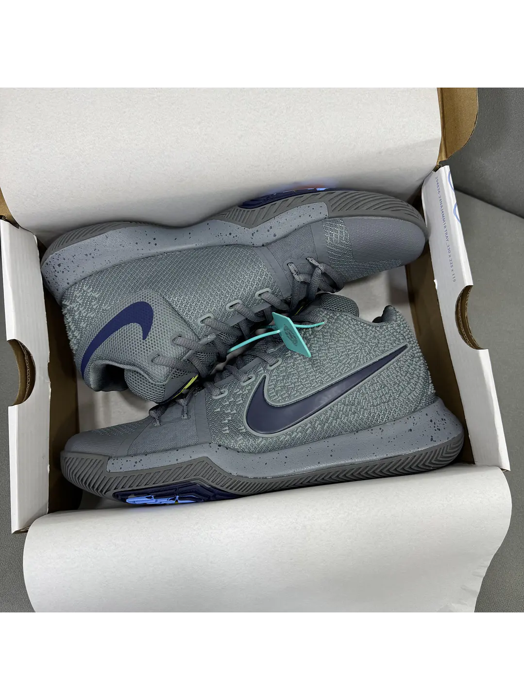 Nike Kyrie Irving 3 Cool Grey 1