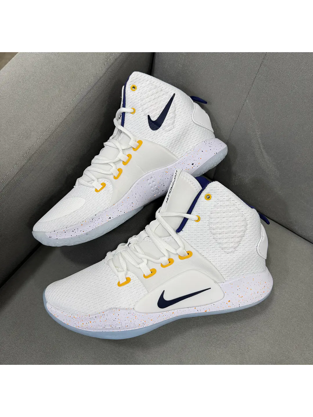 Nike Hyperdunk 2018 White Purple 4