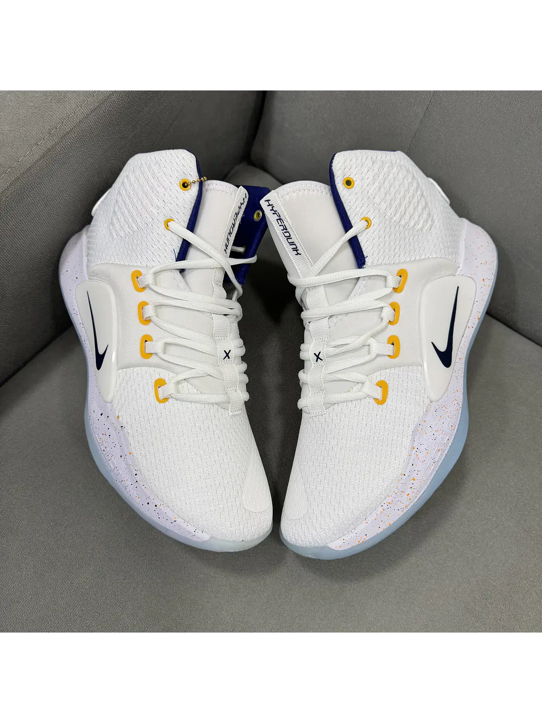 Nike Hyperdunk 2018 White Purple 2