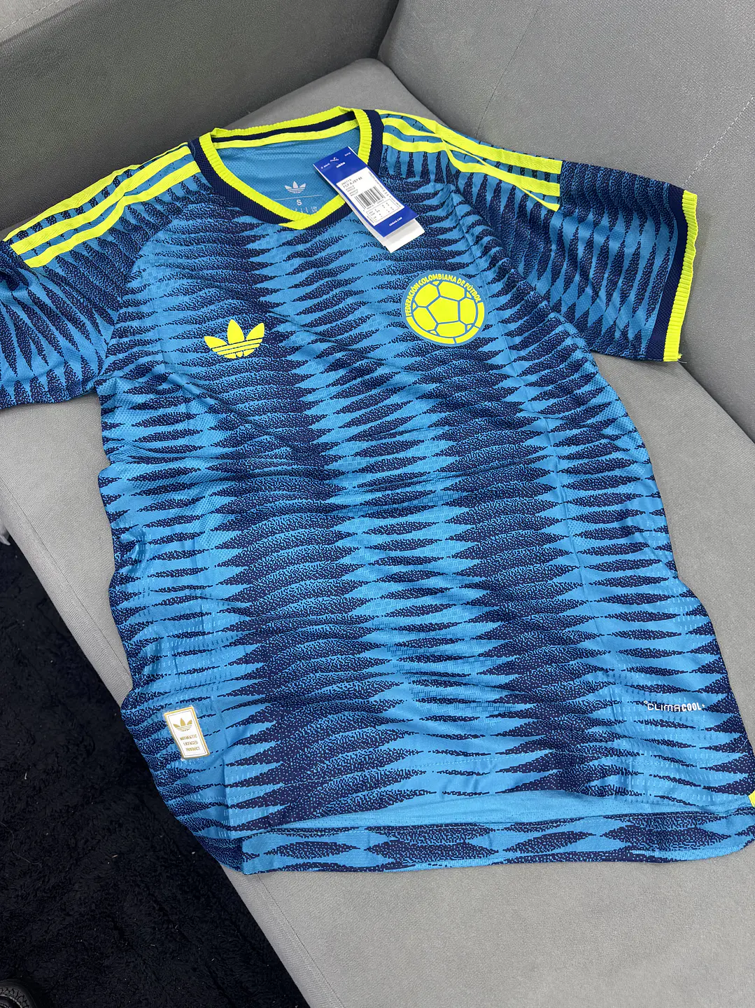 Camisa Visitante Selección Colombia 1.1 Hombre 2