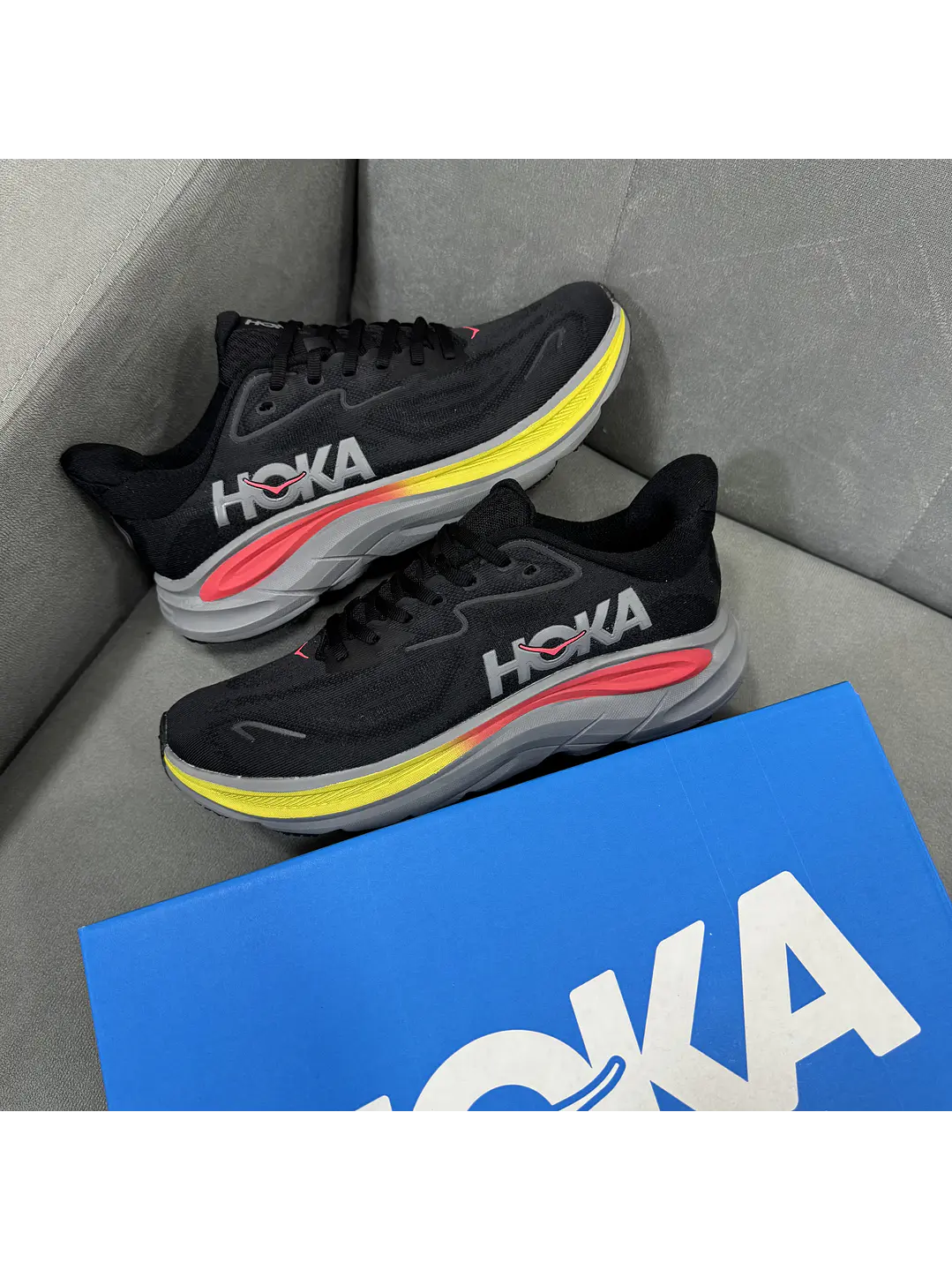 Hoka Clifton 10 Black  1