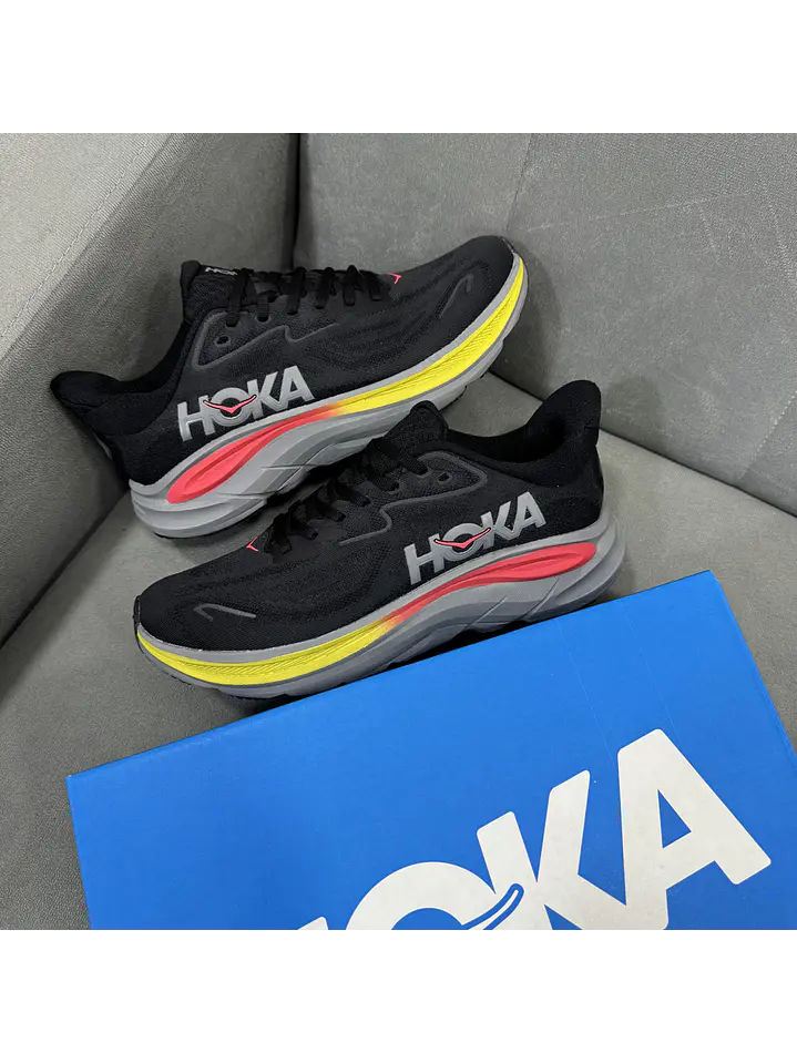 Hoka Clifton 10 Black  1