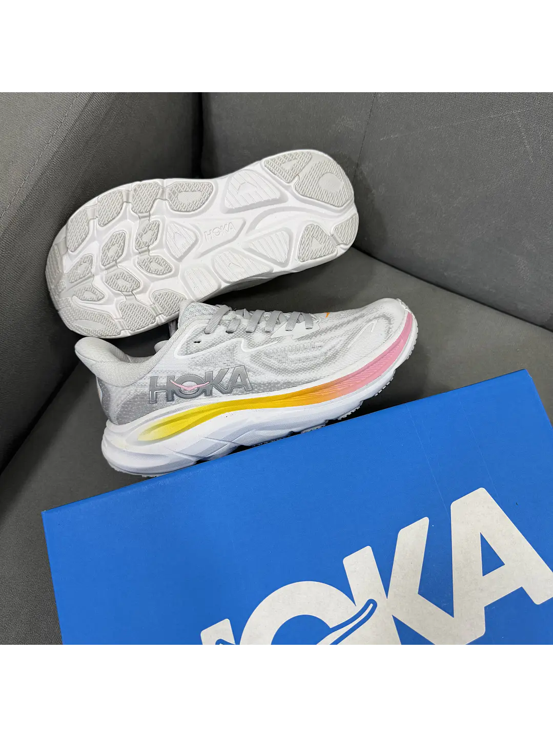 Hoka Clifton 10 White  4