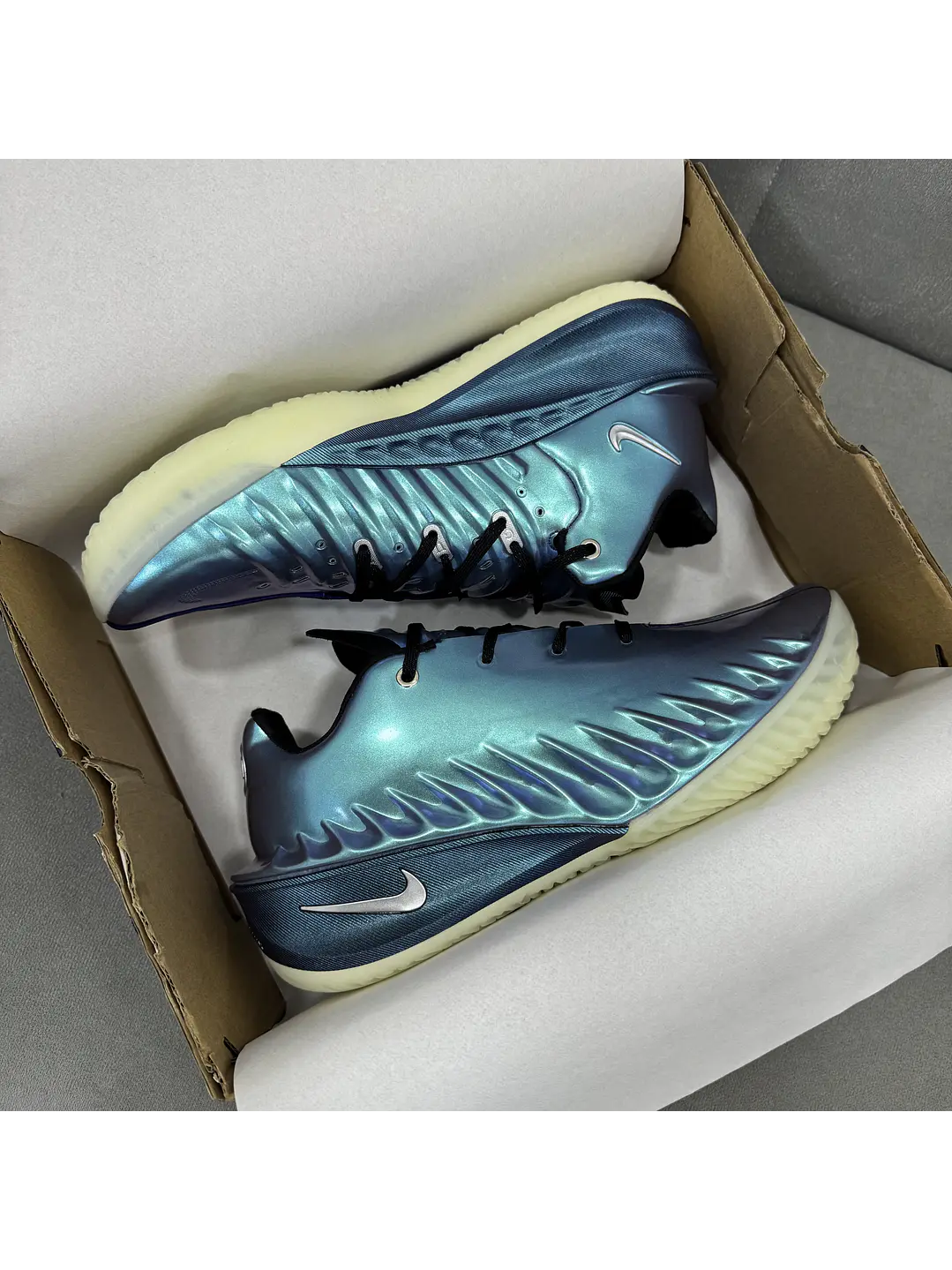 Nike G.T Cut 0.4 Blue Metallic  1