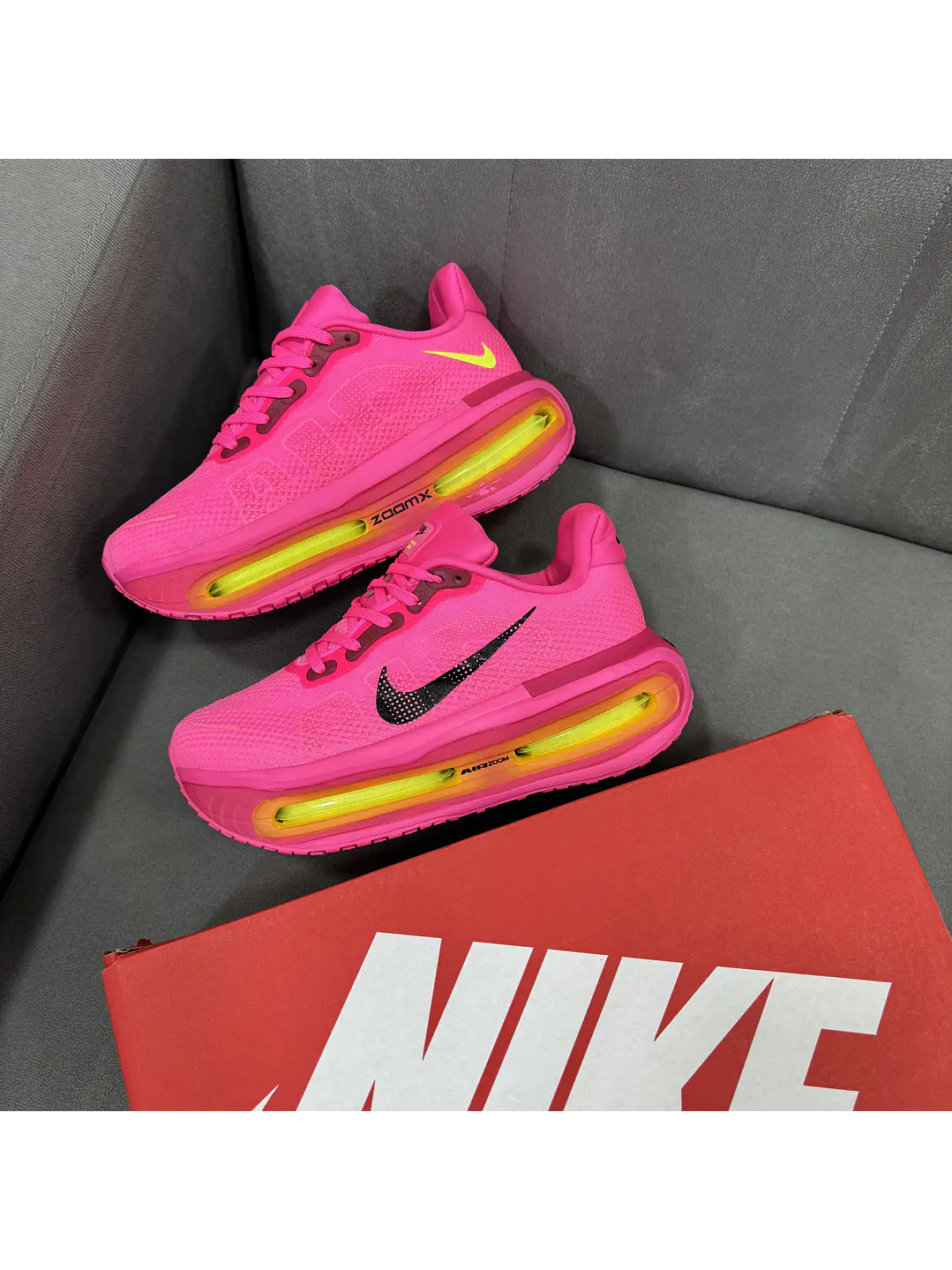 Nike Zoom Vomero Plus Fucsia  4