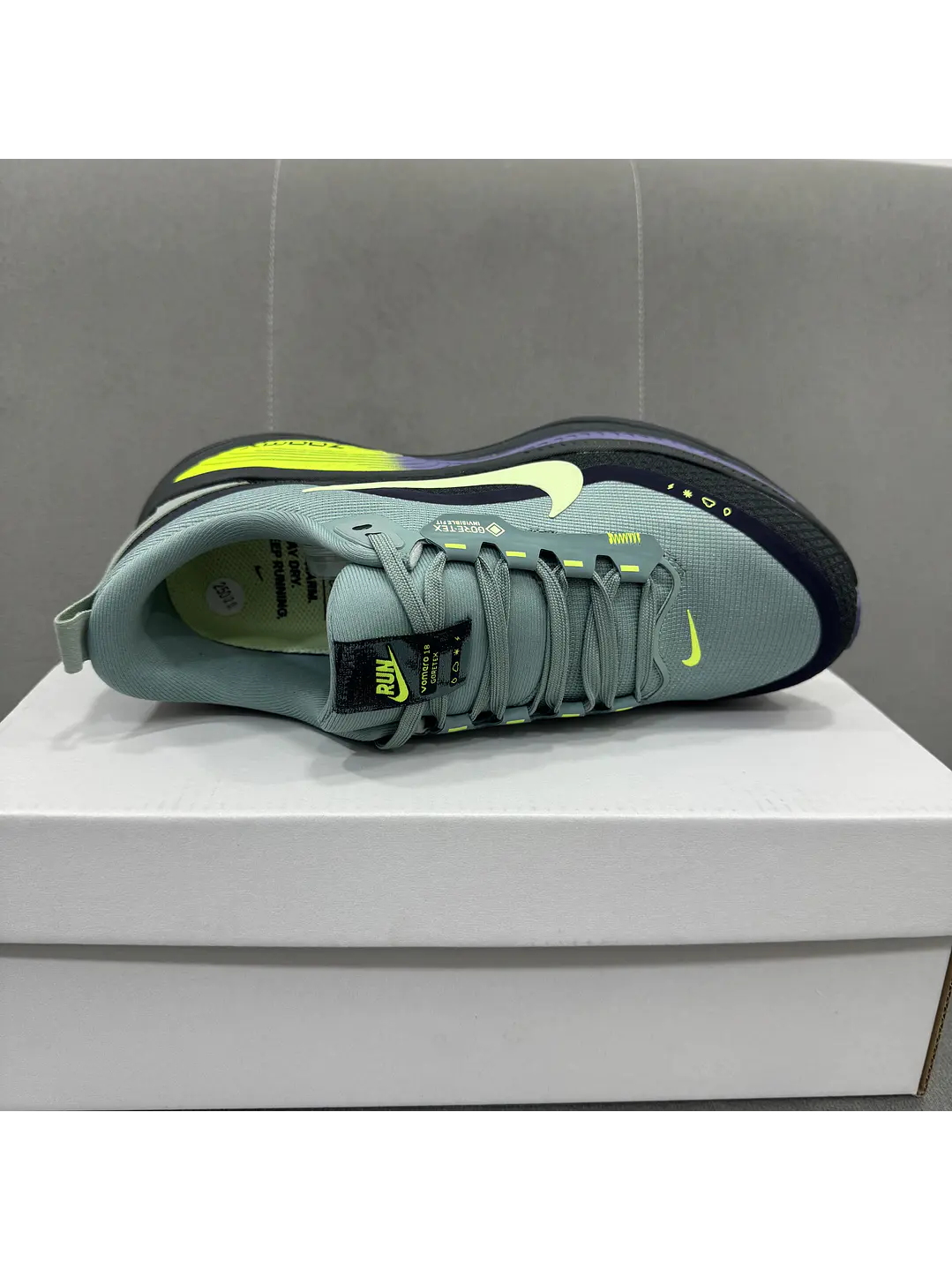 Nike Zoom Vomero Gore-tex Blue 4