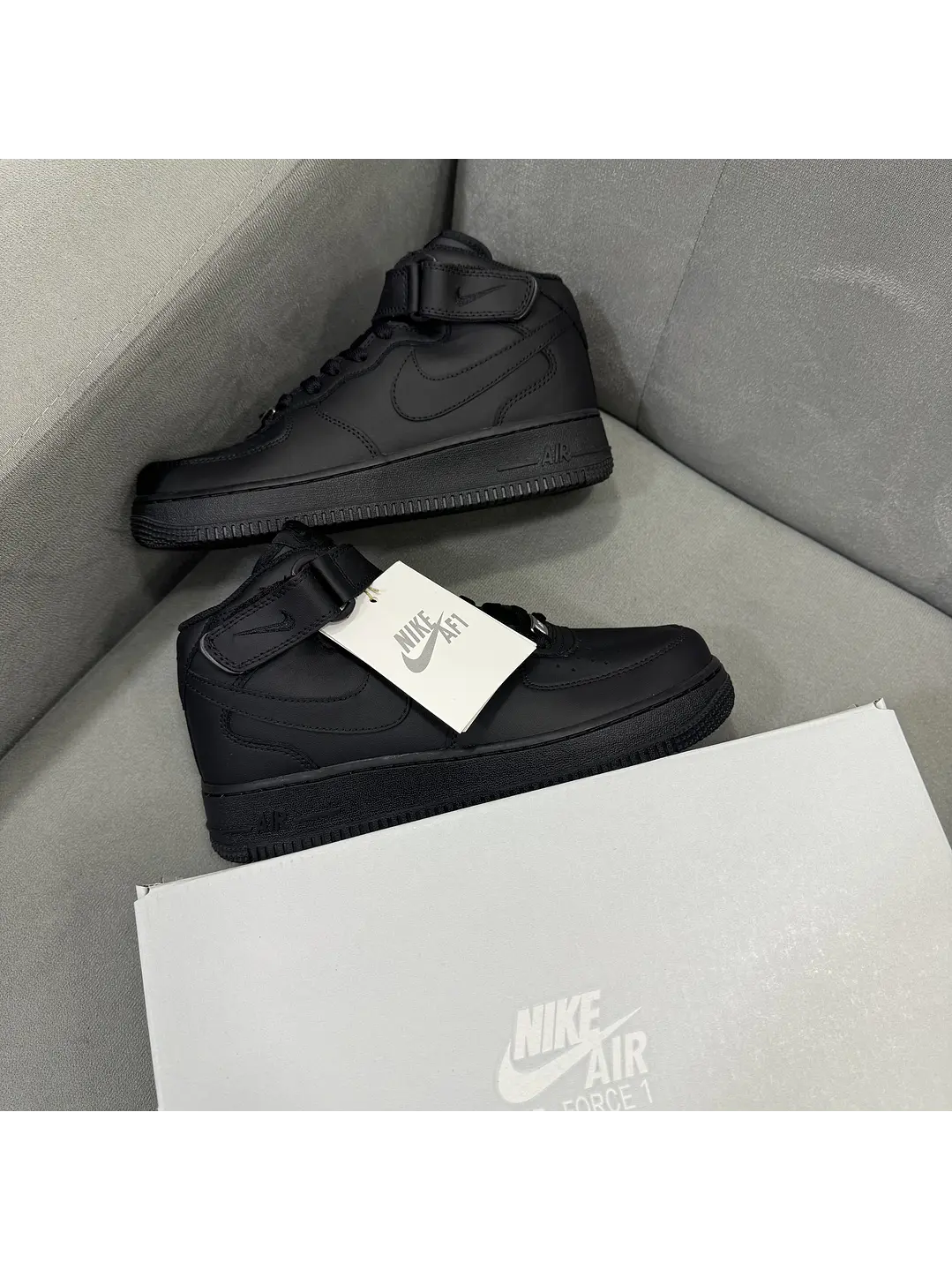 Nike Air Force One High Black  2