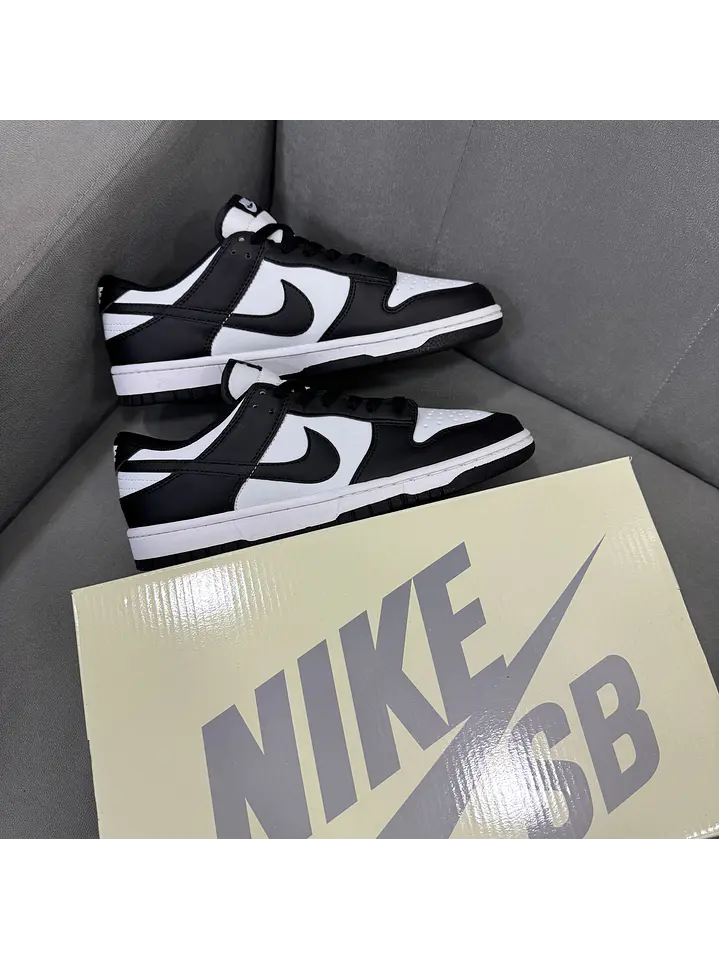 Nike Sb Dunk Low Classic Panda 2