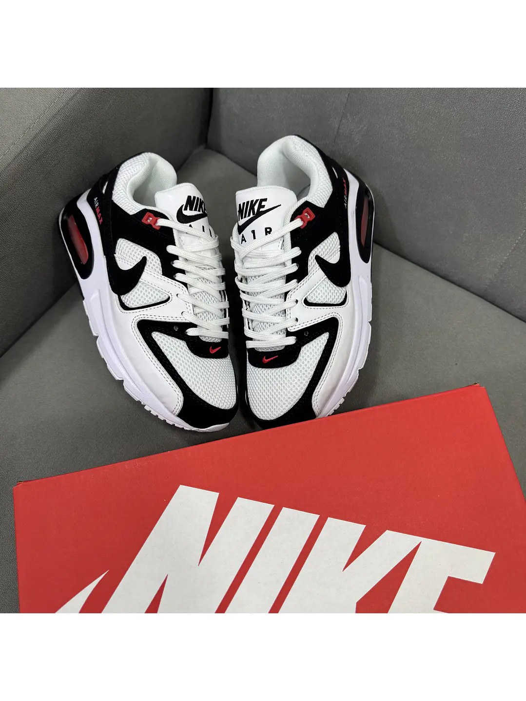 Nike Air Max Command White Black  4