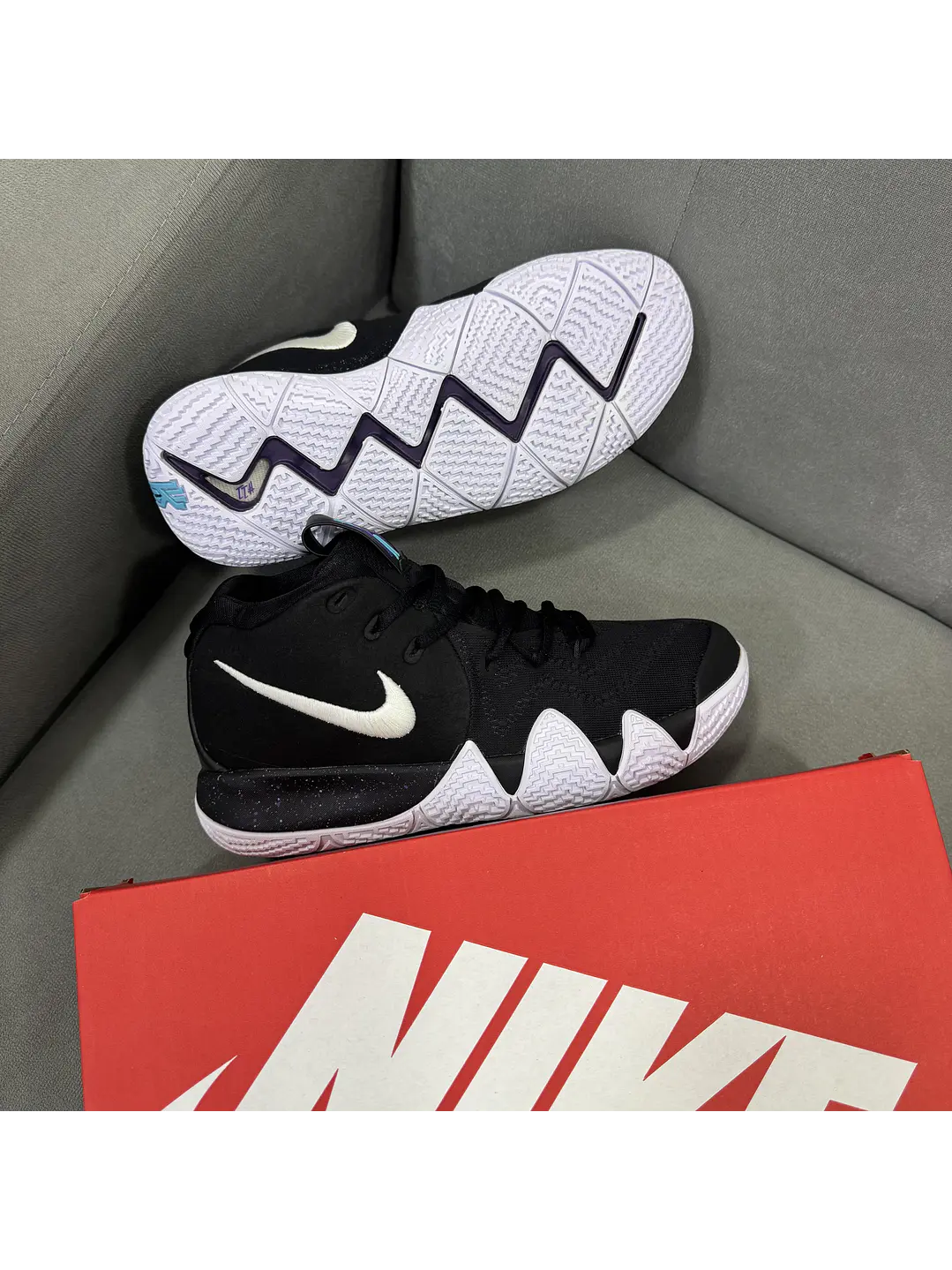 Nike Kyrie Irving 4 Black White  3