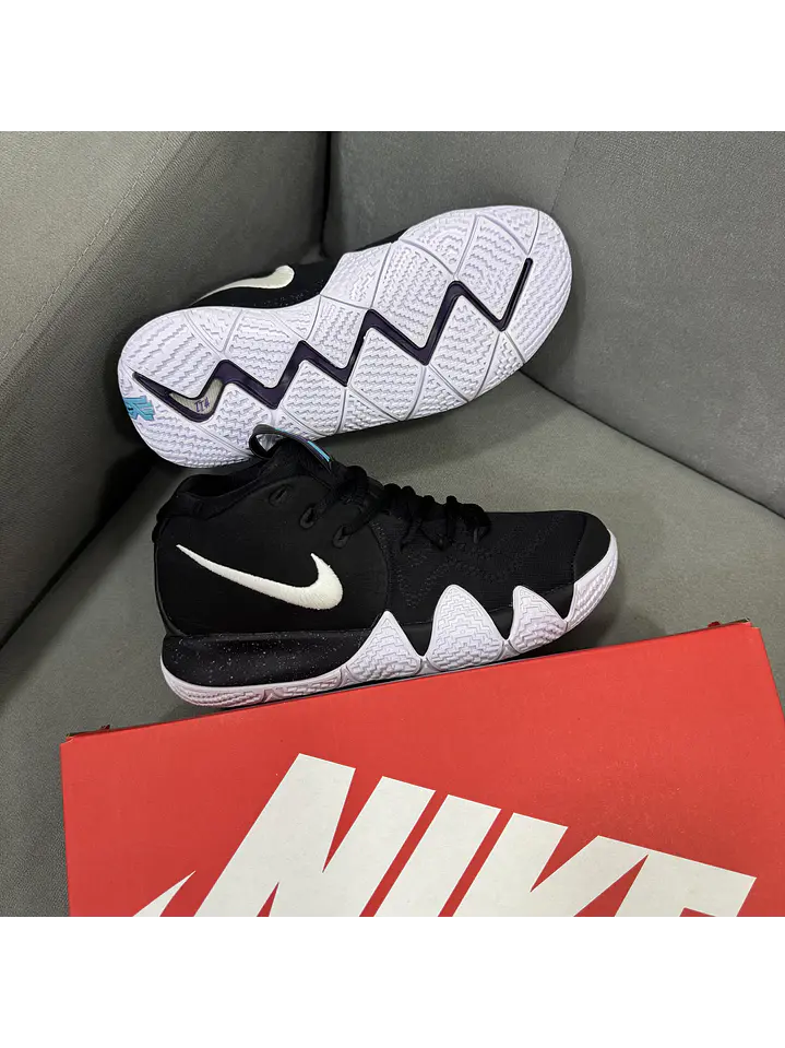 Nike Kyrie Irving 4 Black White  3