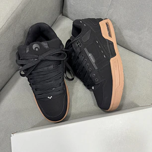 Osiris Peril Black Gum 