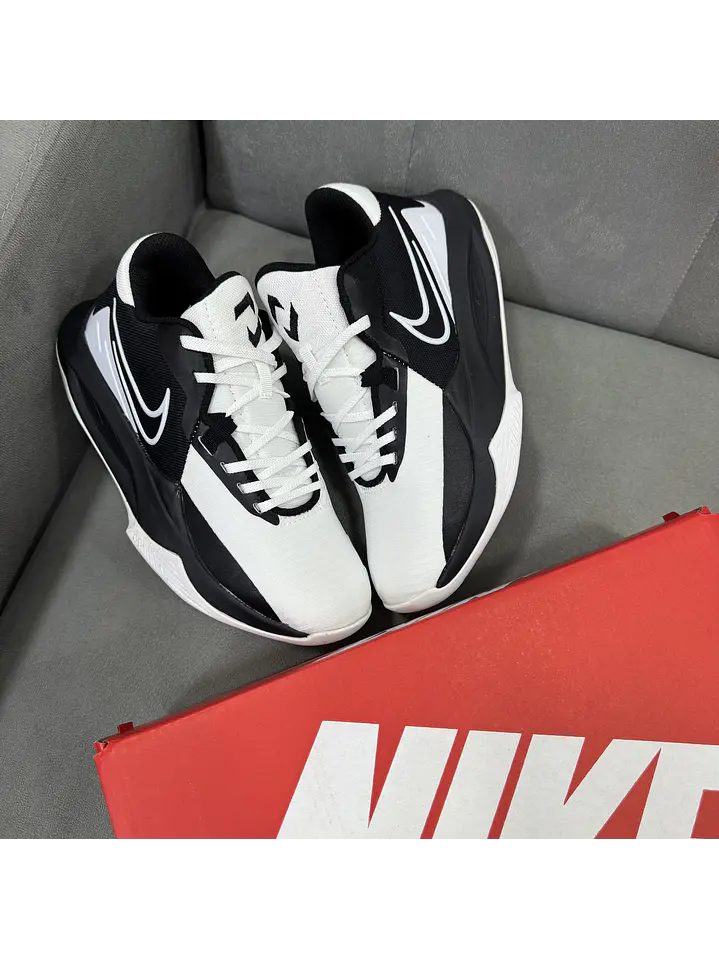 Nike Precisión Black White  4
