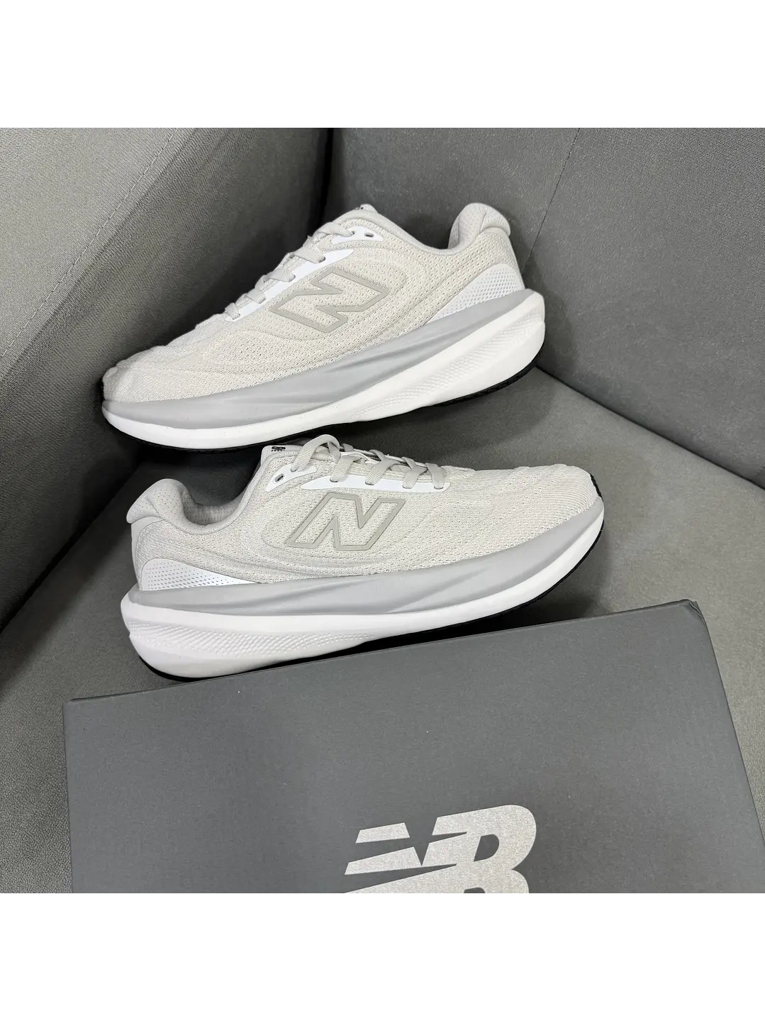 New Balance 1080 V15 Gris  1